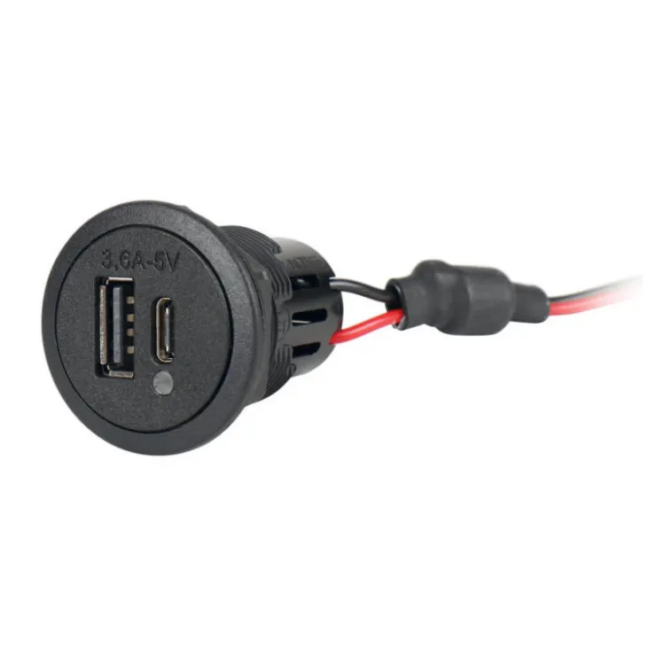Carbest Prise USB-A + USB-C